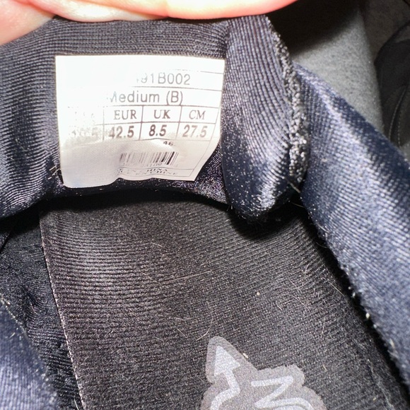 Brooks Revel Black and Gray Running Shoes - Picture 11 of 12